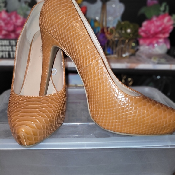 BCBGeneration Camel Snake Print Heels - Picture 3 of 4